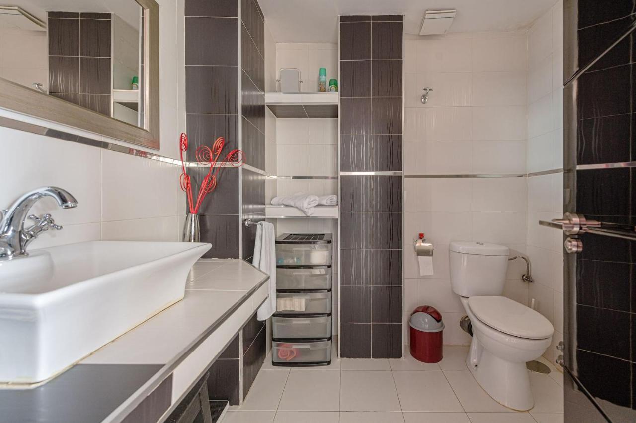 Modern 2-Bedroom Duplex Next To The Retiro By Sharingco. Madrid Ngoại thất bức ảnh
